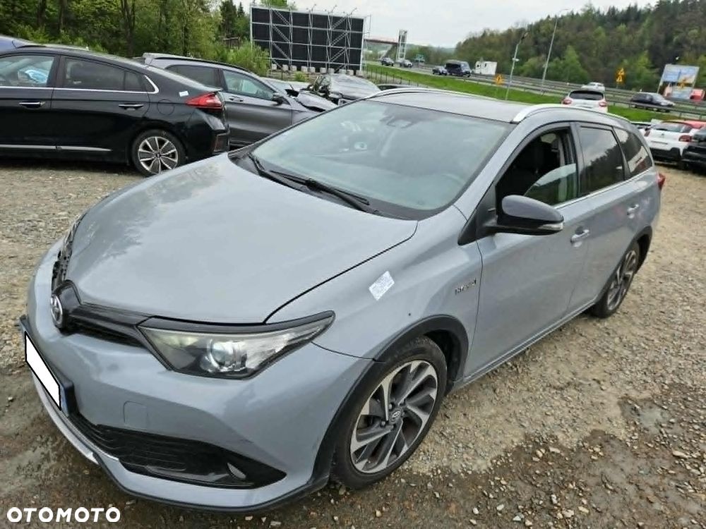 Toyota Auris - 4