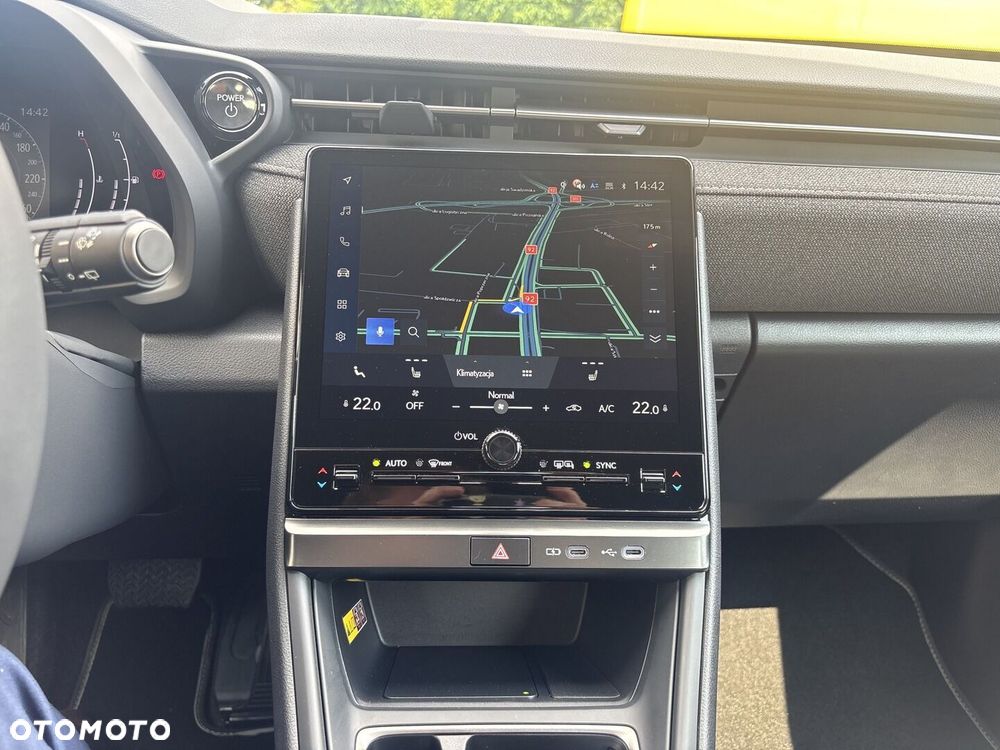 Lexus LBX 1.5 Hybrid - 28