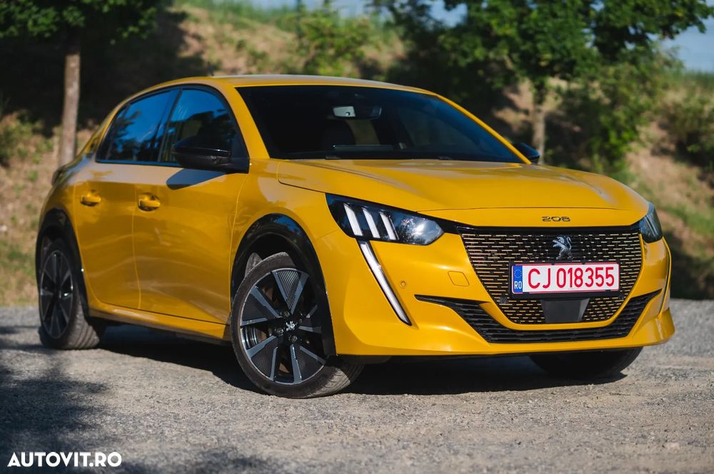 Peugeot 208 e-208 GT-Line - 18