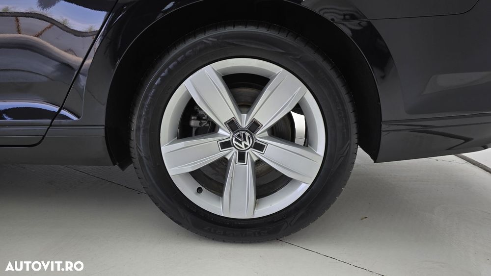 Volkswagen Passat 2.0 TDI DSG Comfortline - 22