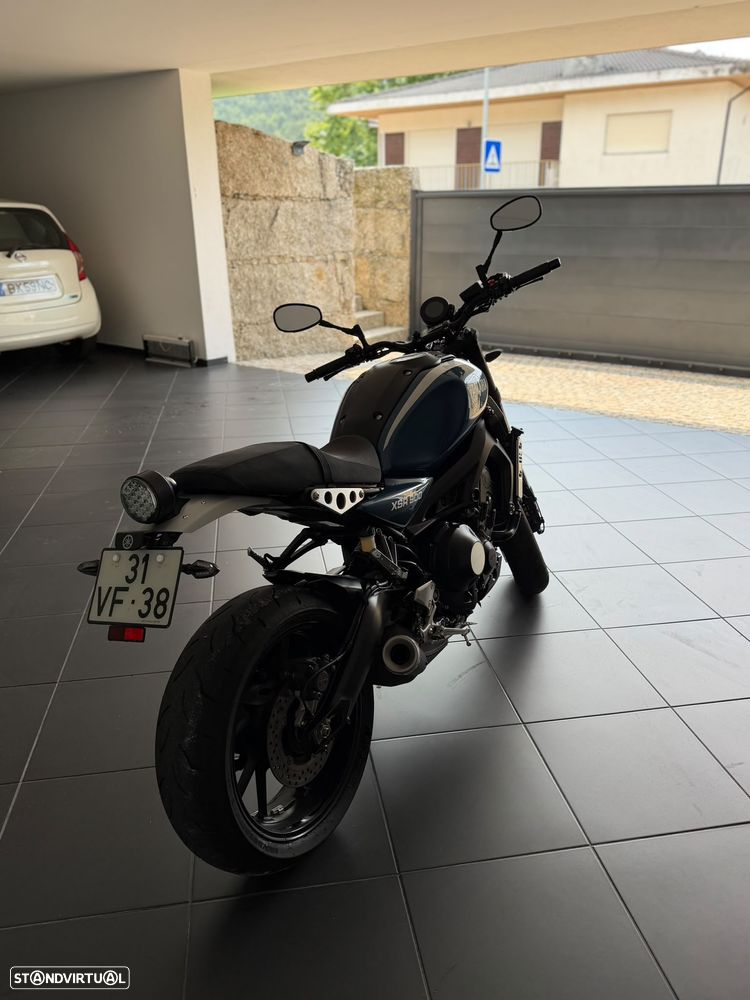 Yamaha XSR 900 - 3