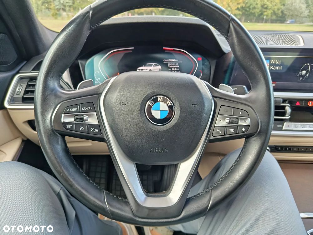 BMW Seria 3 330i Sport Line - 22