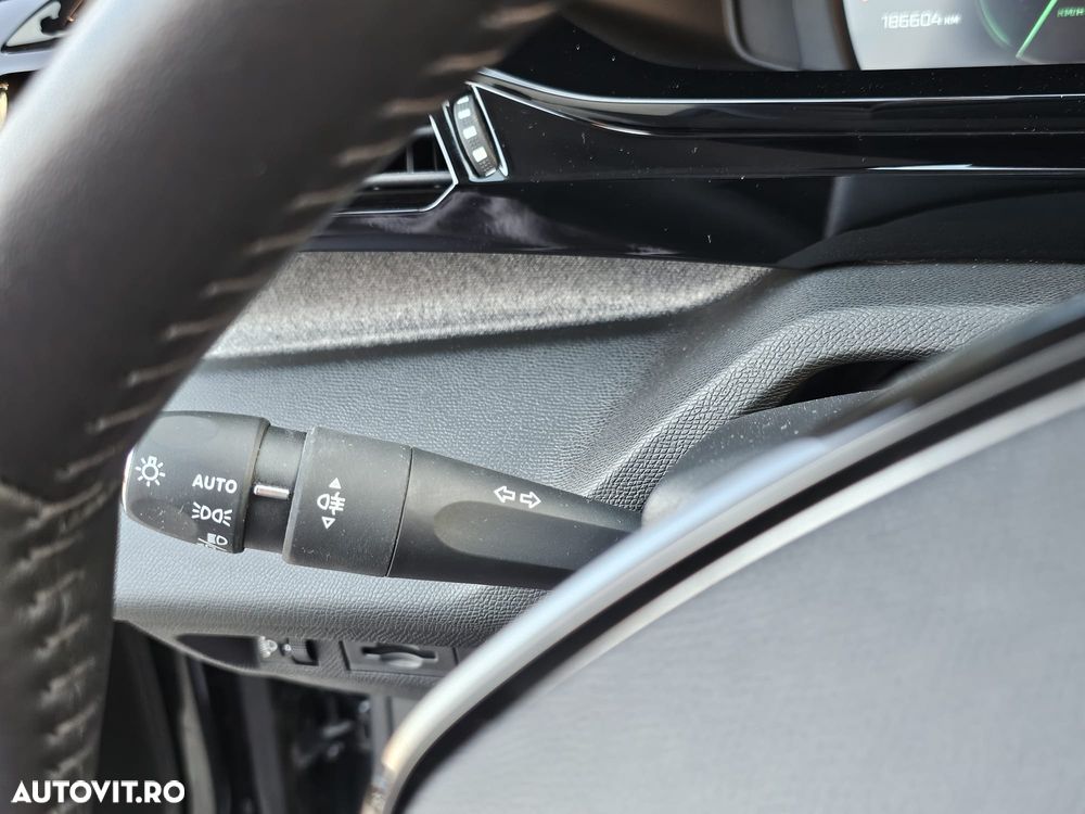 Peugeot 308 PureTech 130 EAT6 Stop & Start GT-Line Edition - 23