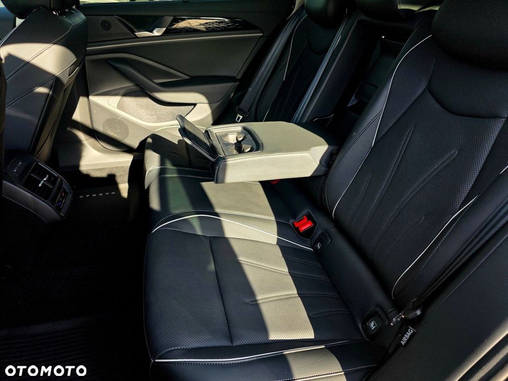 Volkswagen Passat 2.0 TDI SCR Style DSG - 30