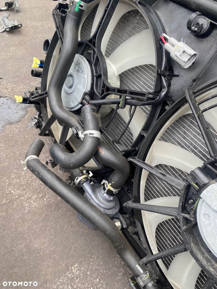 Toyota Corolla E21 E210 SEDAN  Hybrid HYBRYDA 2020r Kompletny przód MASKA BŁOTNIK LAMPA przednia REFLEKTOR LAMPY ZDERZAK pas przedni chłodnice KOMPLETNY CAŁY PRZÓD pokrywa silnika E 21  E 210 - 6