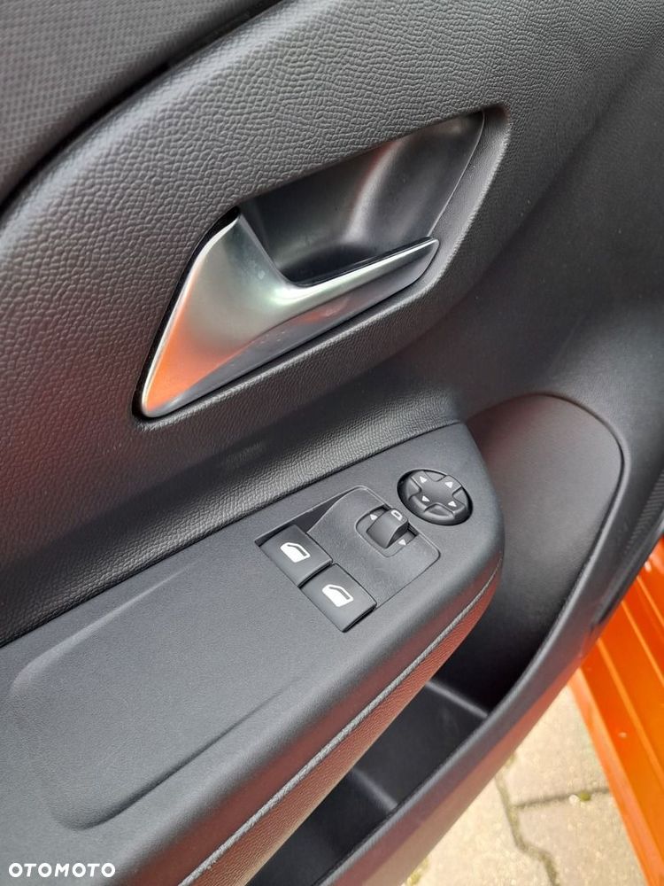 Opel Corsa 1.2 S&S - 12