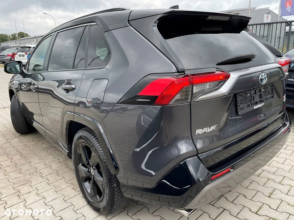 TOYOTA RAV4 RAV 4 V 2021 BLOTNIK PRAWY TYL 2QZ 1G3