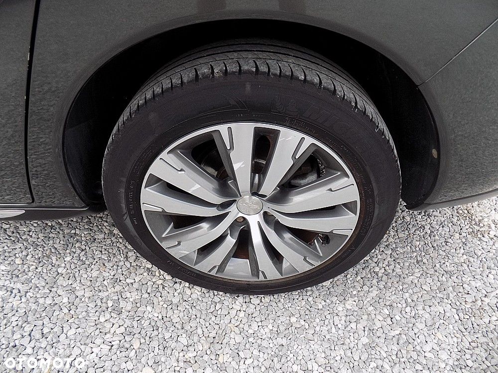 Peugeot 3008 HDi FAP 110 Allure - 22