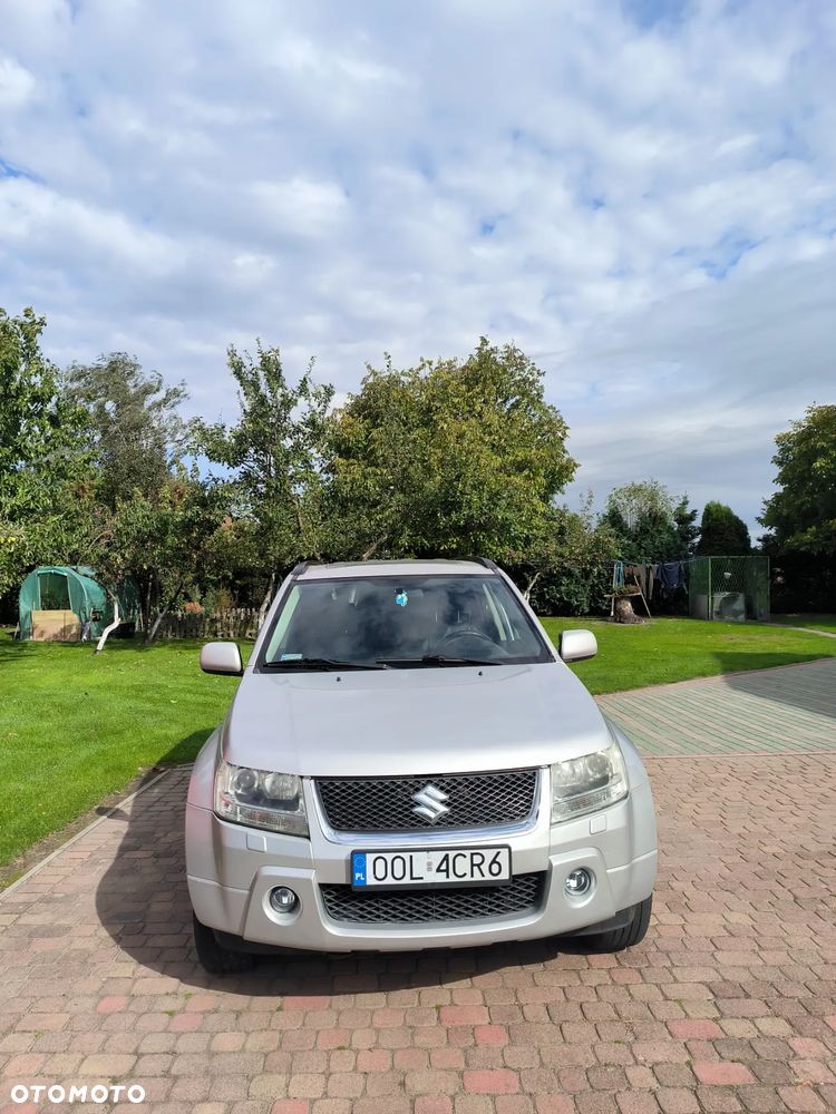 Suzuki Grand Vitara 2.0 - 6