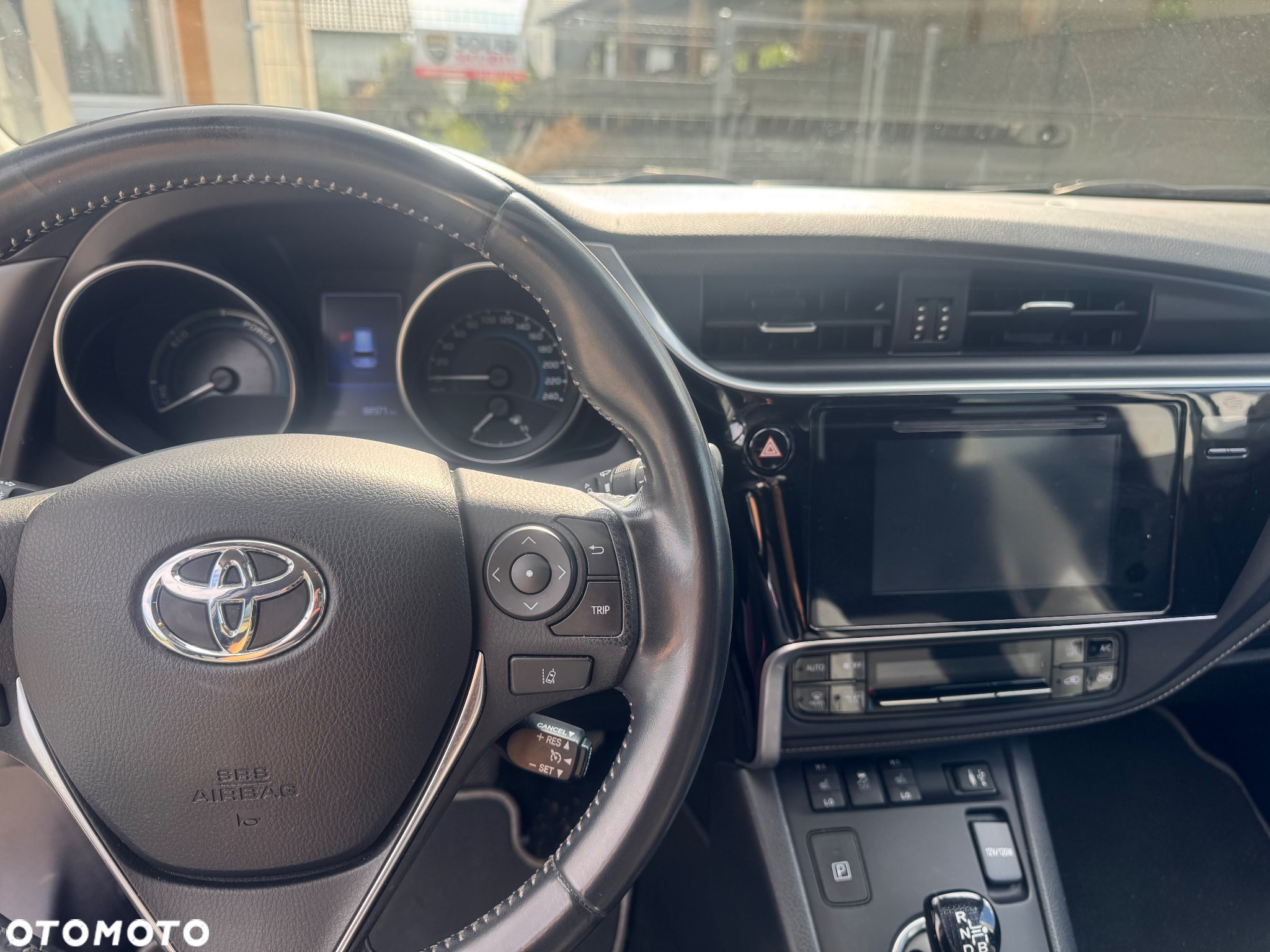 Toyota Auris 1.8 VVT-i Hybrid Automatik Edition - 11