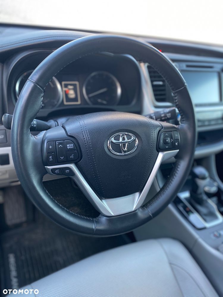 Toyota Highlander - 26