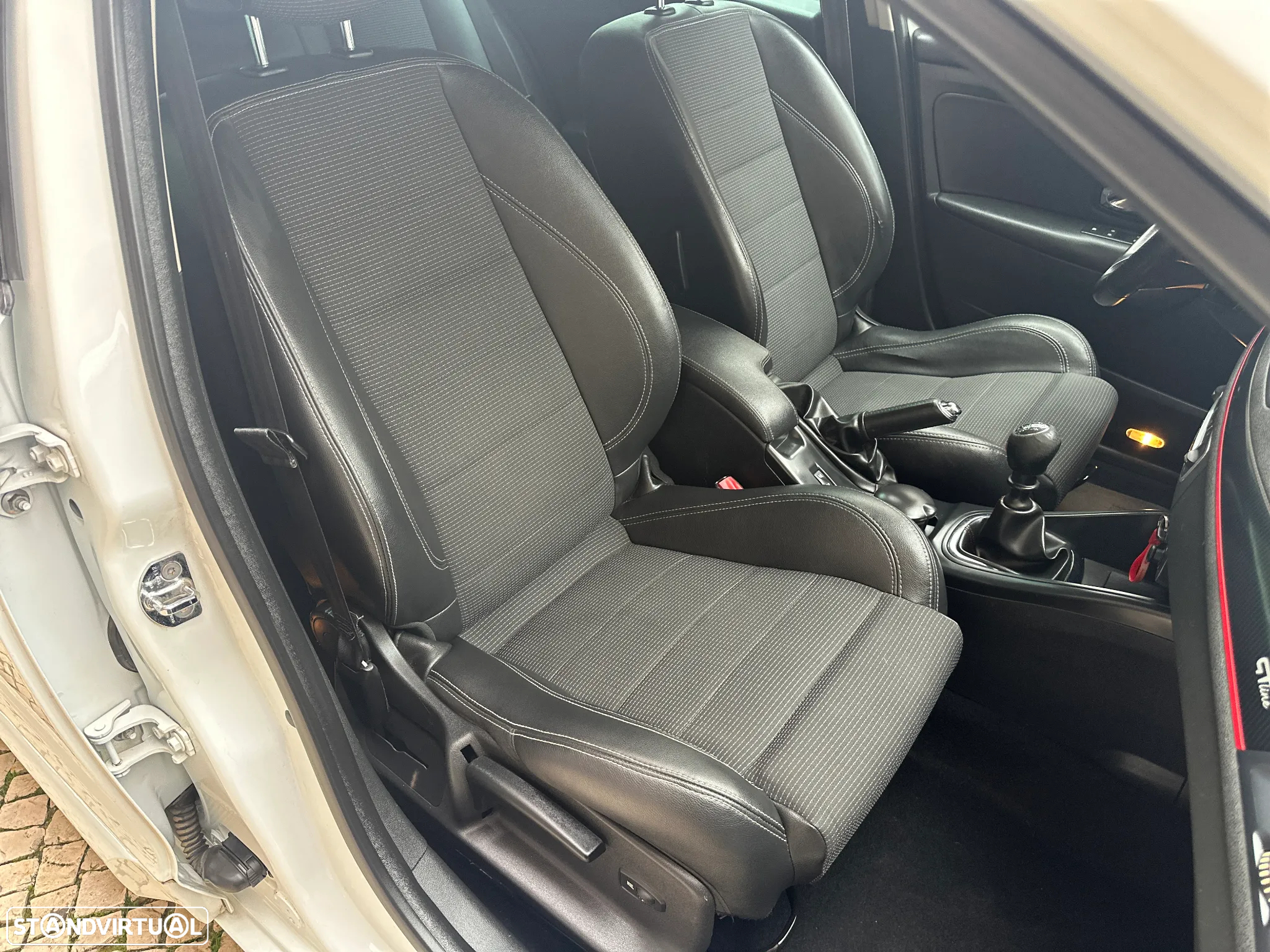 Renault Mégane Sport Tourer 1.5 dCi GT Line SS - 25