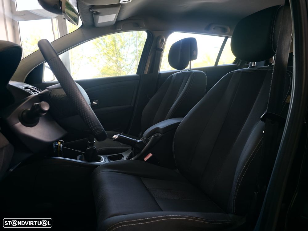 Renault Mégane Sport Tourer 1.5 dCi Dynamique S - 21