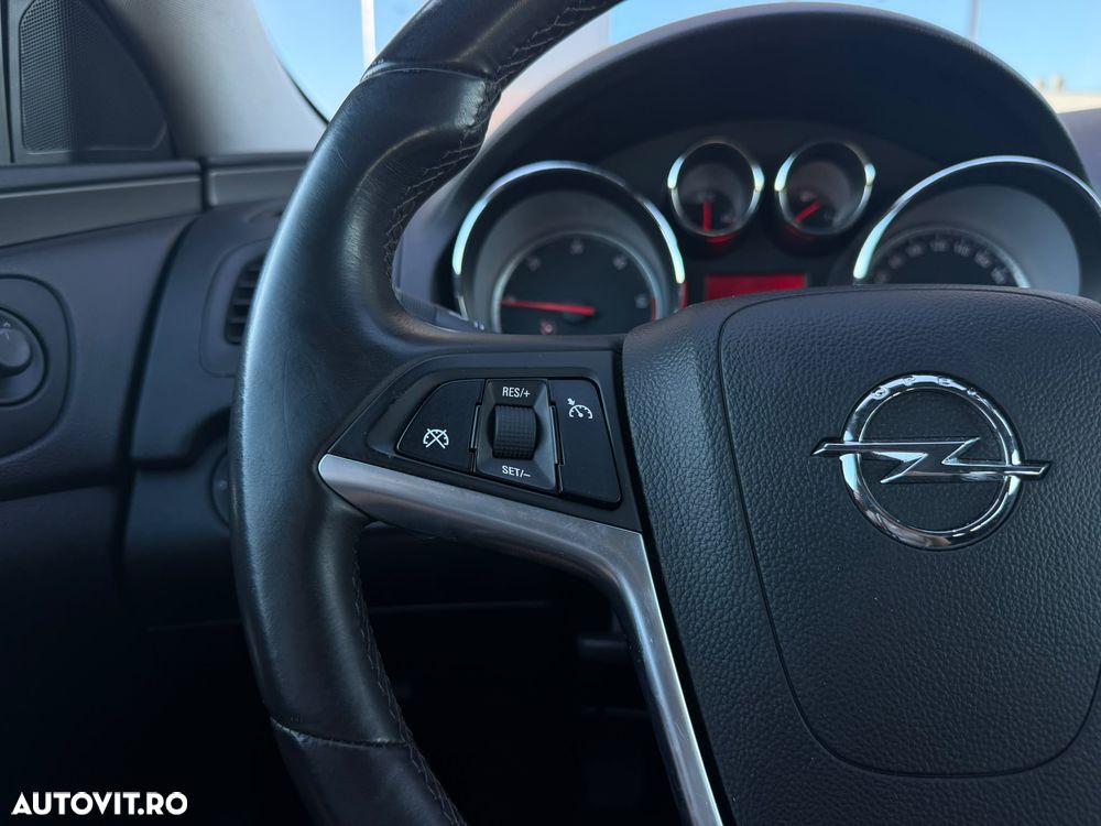 Opel Insignia 2.0 CDTI ecoFLEX Start/Stop Business Edition - 11