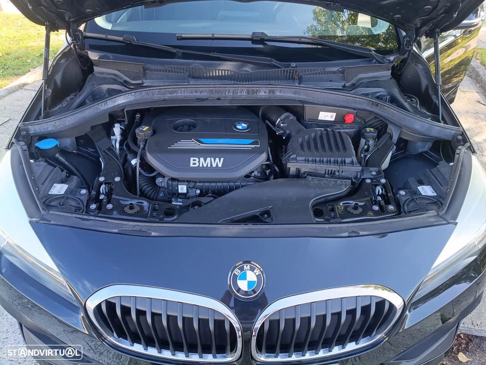 BMW 225xe Active Tourer - 8
