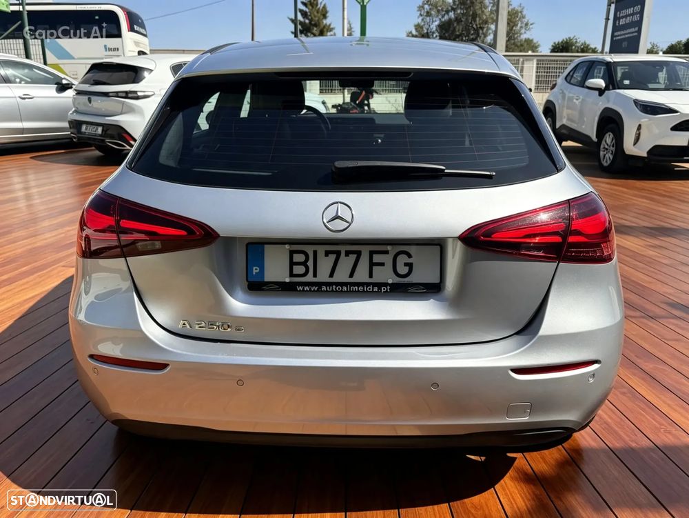 Mercedes-Benz A 250 e Progressive - 5