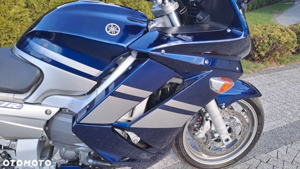 Yamaha FJR - 18