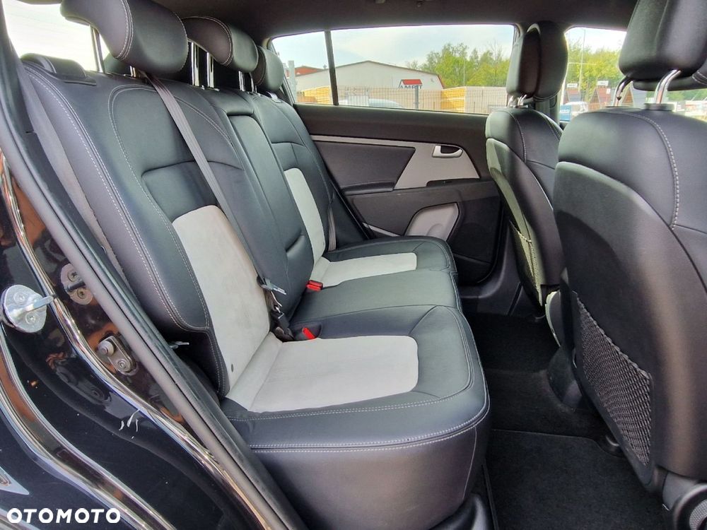 Kia Sportage 1.7 CRDI 2WD Vision - 19