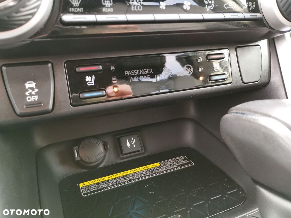 Toyota RAV4 2.5 Hybrid Executive 4x2 - 18