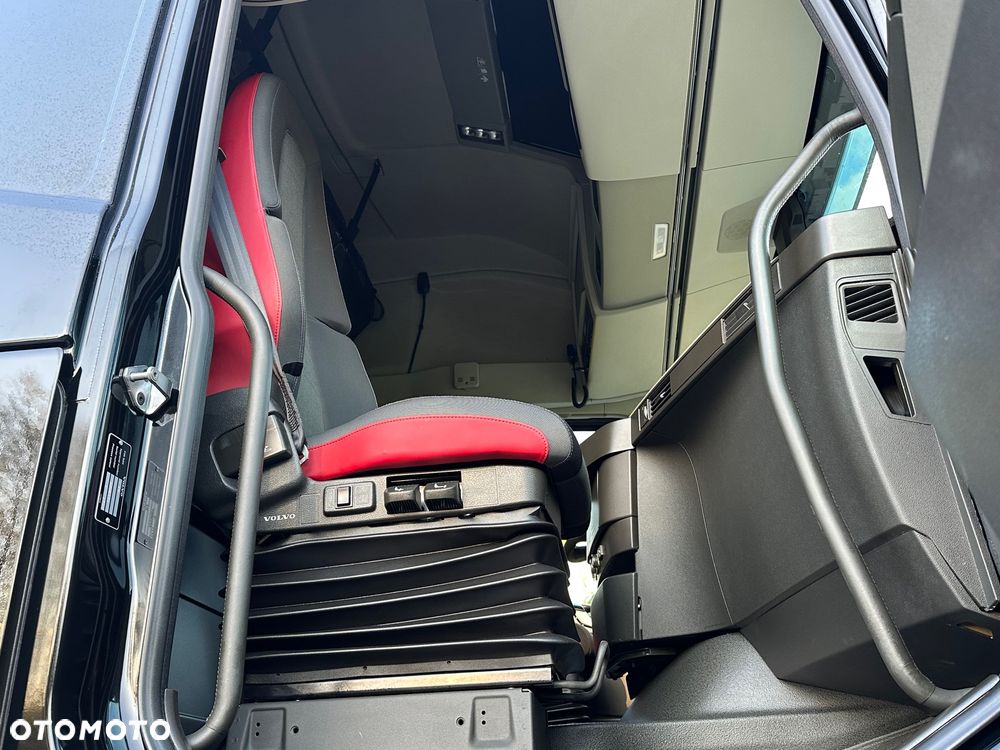 Volvo / FH 500 / 6X2 / HAKOWIEC / MEILLER -KIPPER 21-67/ Oś-SKRĘTNA-PODNOSZONA / - 30