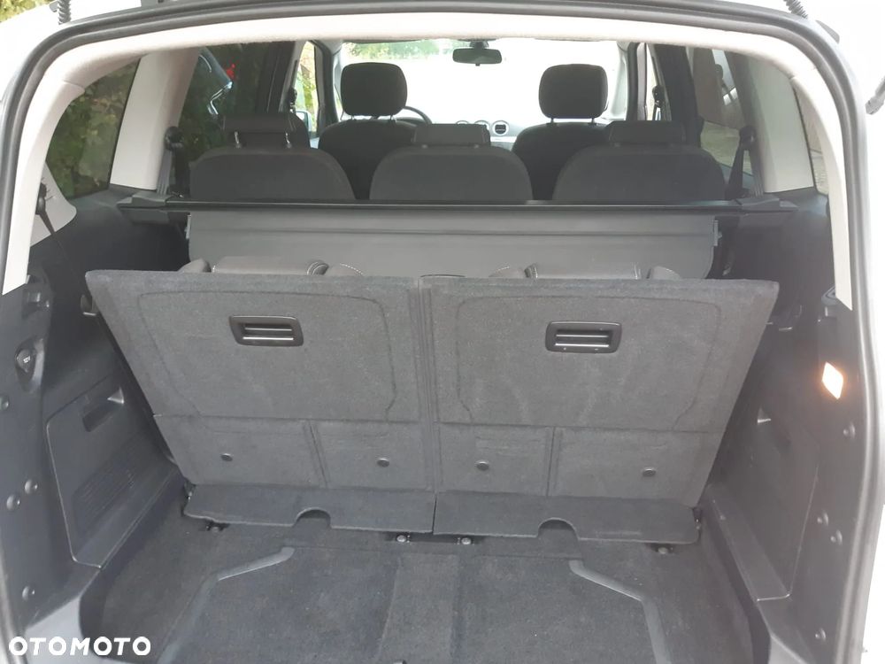 Ford S-Max - 9