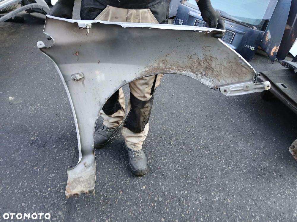 Honda Civic VII 3D Błotnik lewy, prawy - 4