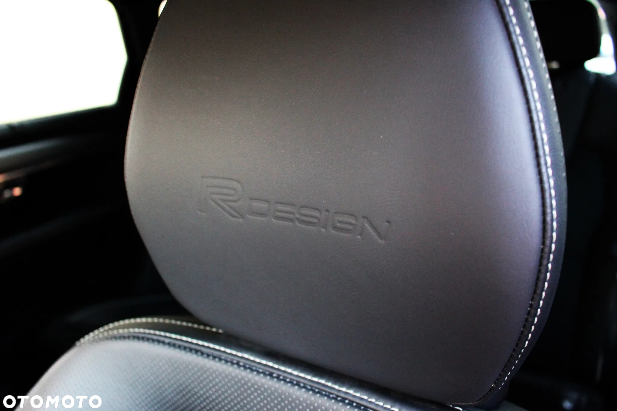 Volvo V90 D4 Geartronic R Design - 17
