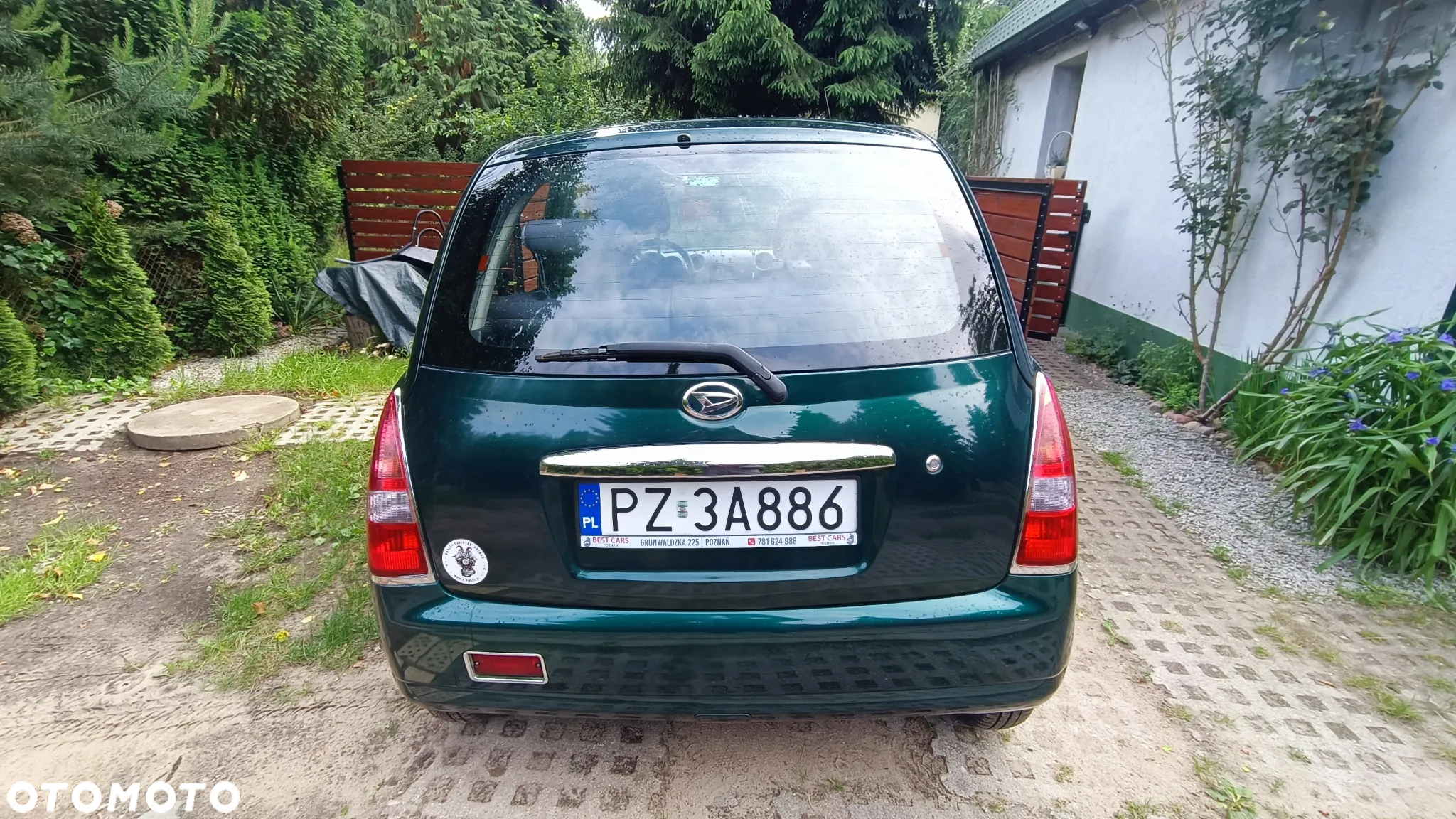 Daihatsu Trevis - 12