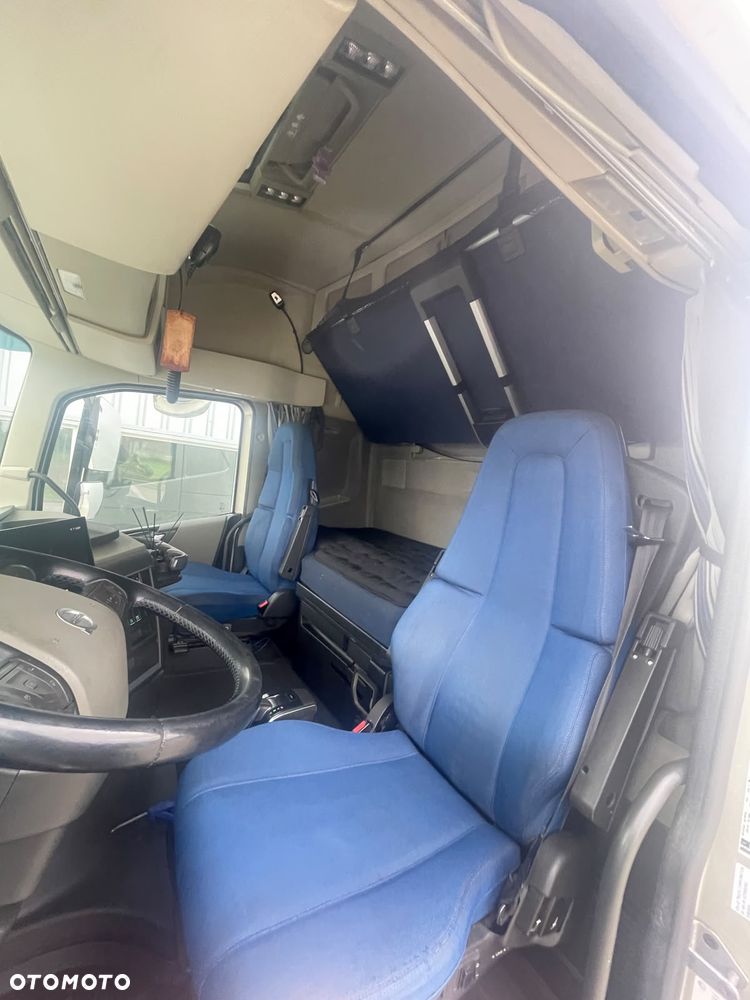 Volvo FH 460 GLOBETROTTER I-SAVE - 13