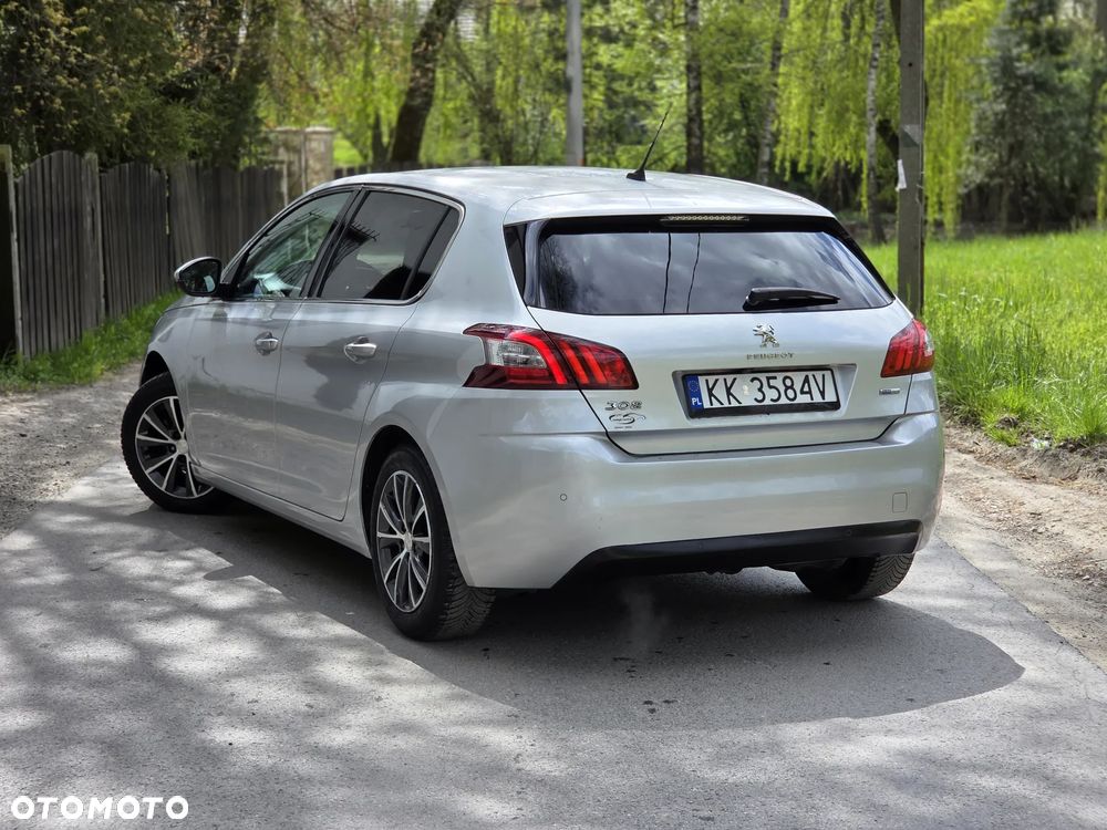 Peugeot 308 1.2 PureTech GPF Allure S&S - 4
