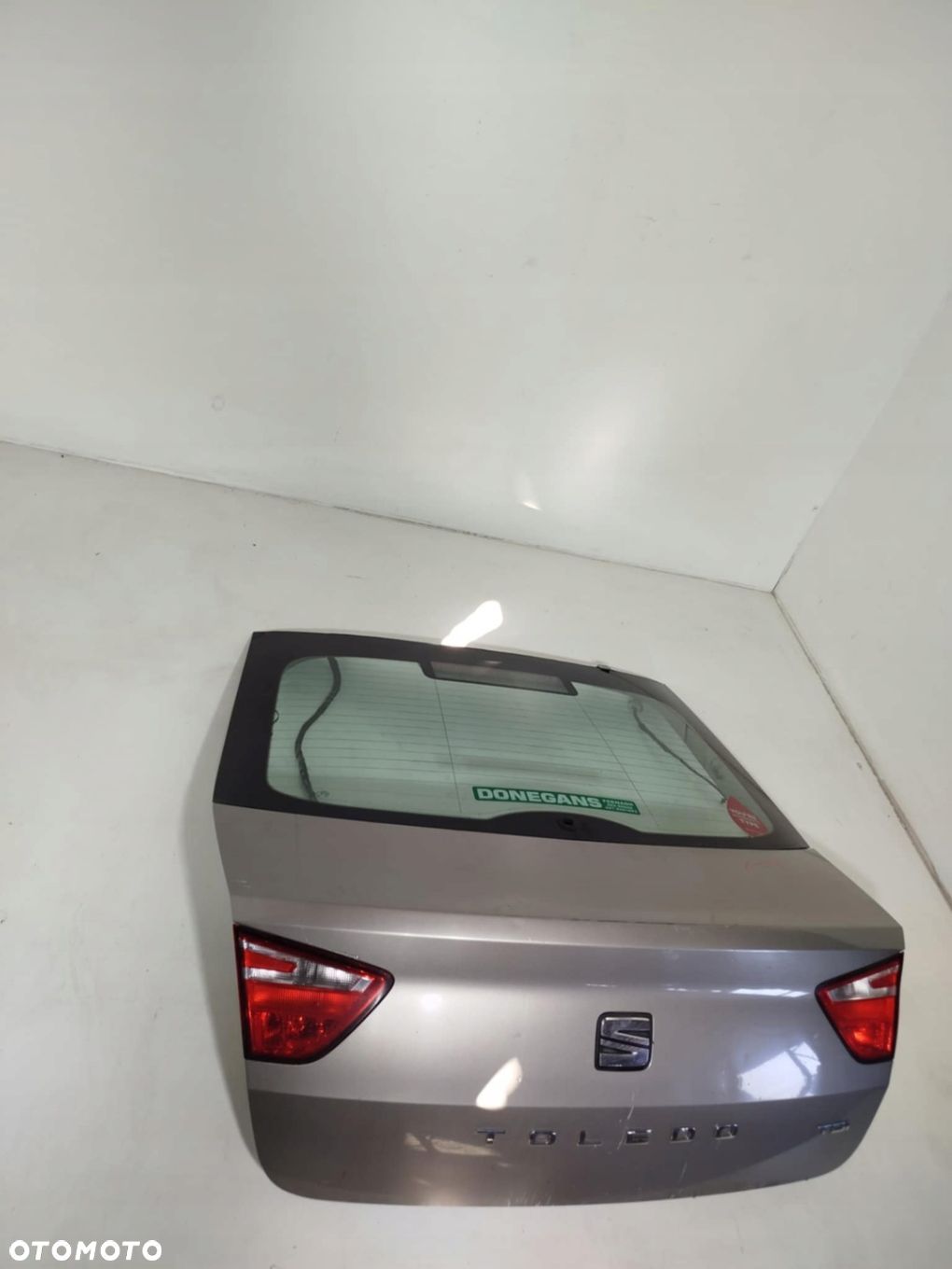 KLAPA BAGAŻNIKA TYLNA SEAT TOLEDO IV 12-15 - 1