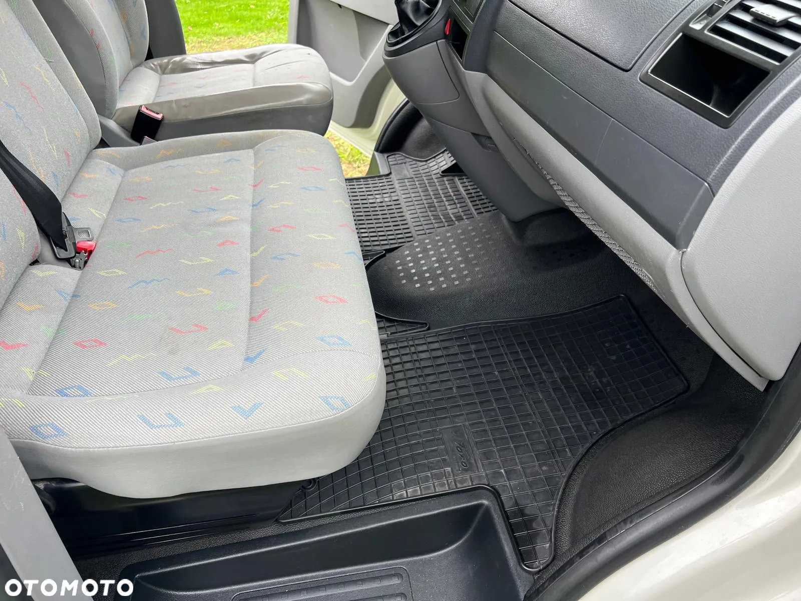 Volkswagen Transporter T5 TDI L1H1 - 8