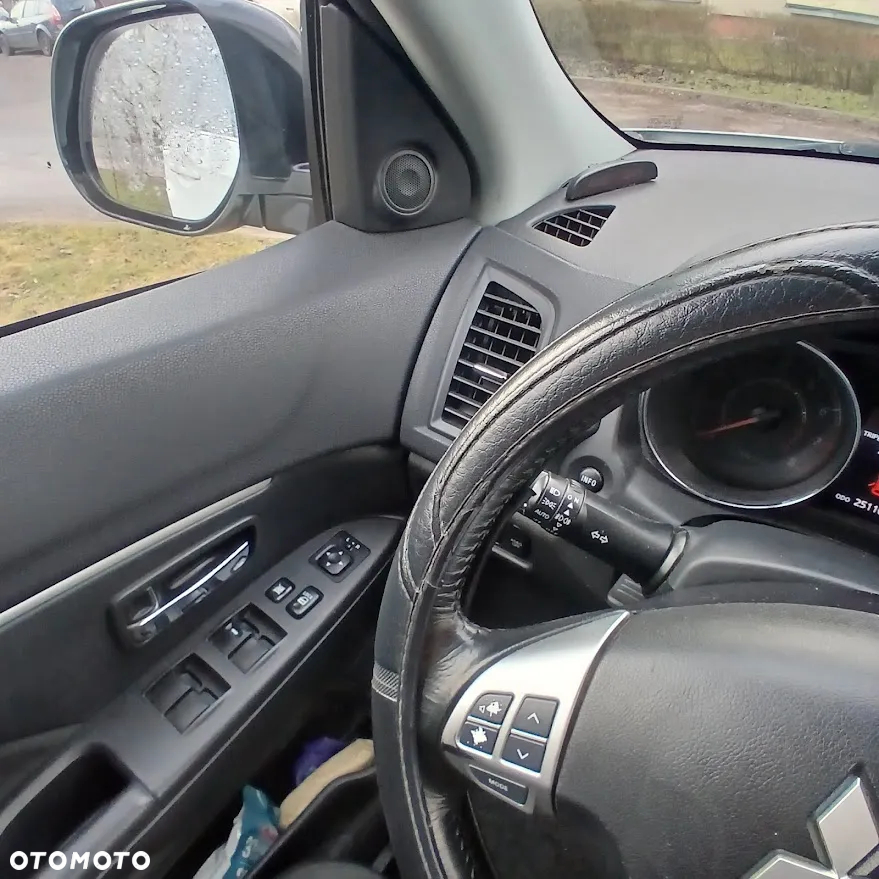 Mitsubishi ASX - 7