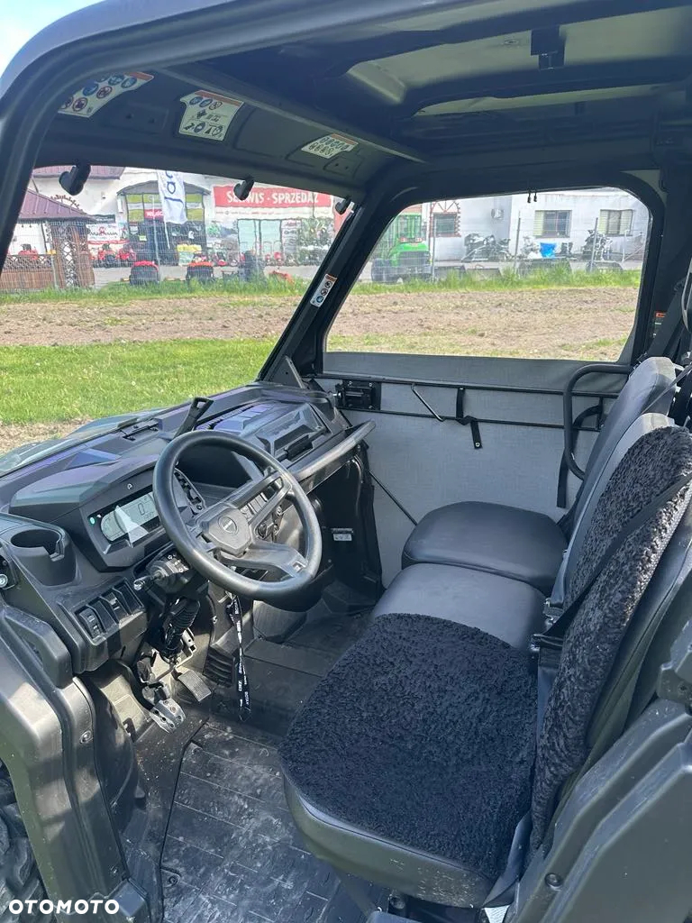 Can-Am Inny - 9