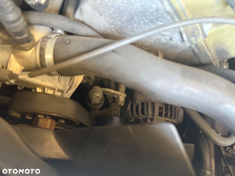 BMW Seria 7 740iL - 25