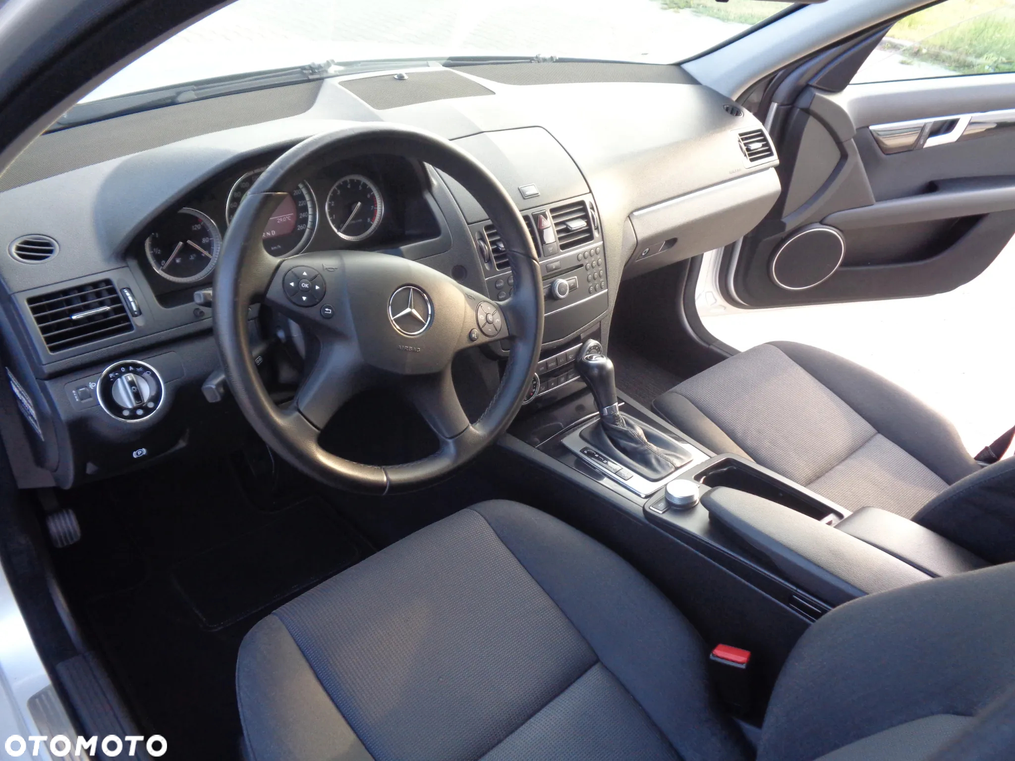 Mercedes-Benz Klasa C 180 T Kompressor Automatik Avantgarde - 18