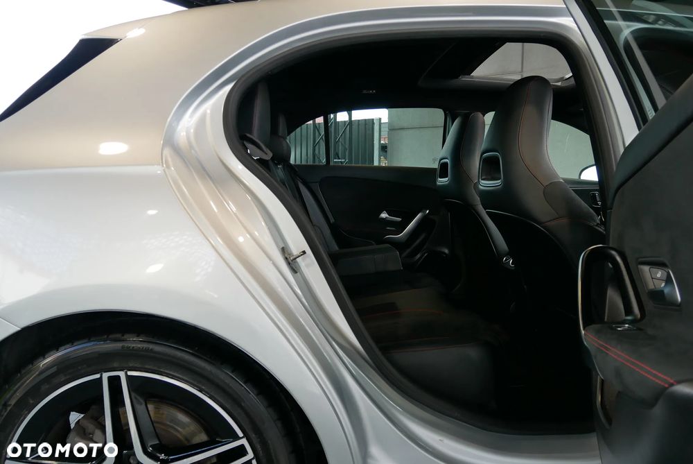 Mercedes-Benz Klasa A 250 4-Matic AMG Line 7G-DCT - 11