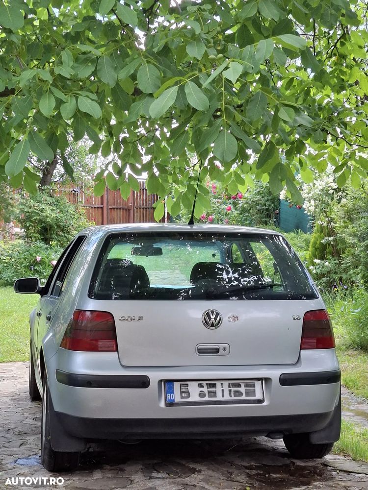 Volkswagen Golf - 15