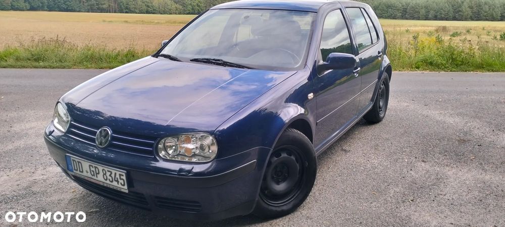 Volkswagen Golf 1.6 - 4