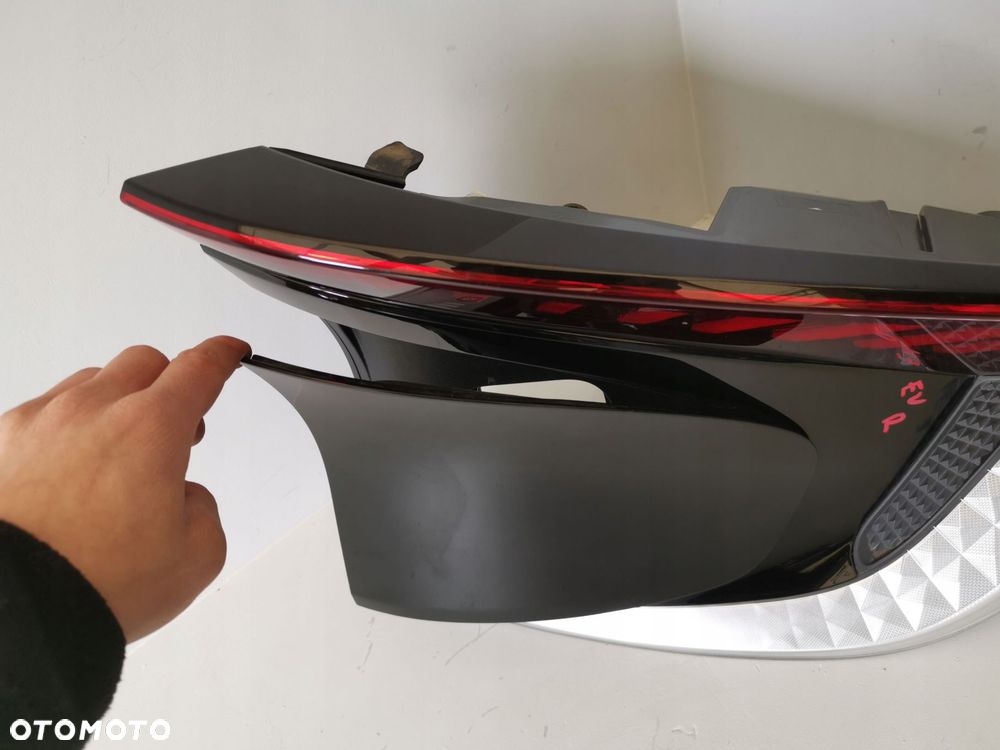 KIA EV6 LAMPA TYL TYLNA PRAWA KOMPLETNA IDEALNA ABP - 4