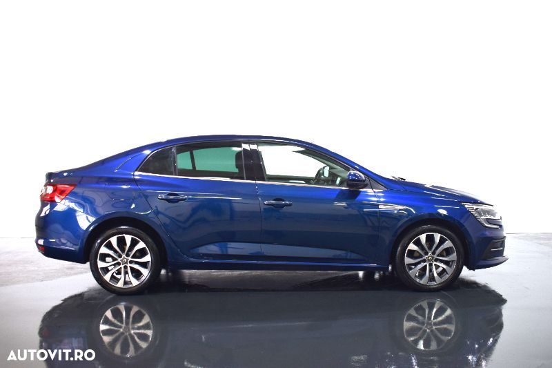 Renault Megane TCe 140 EDC GPF Techno - 4