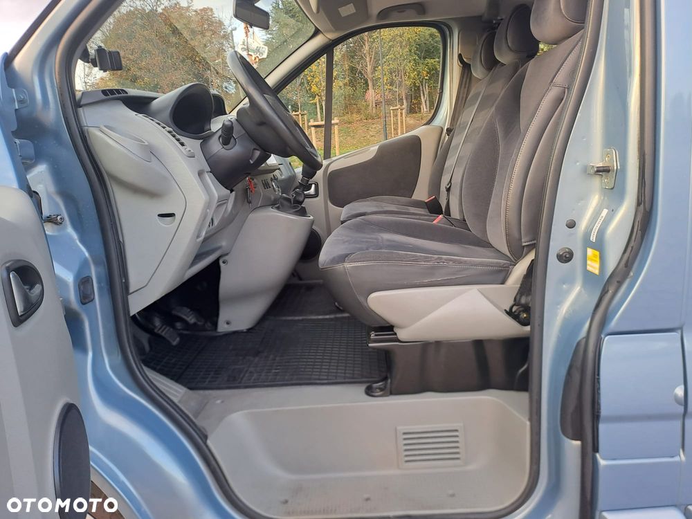 Renault Trafic - 14