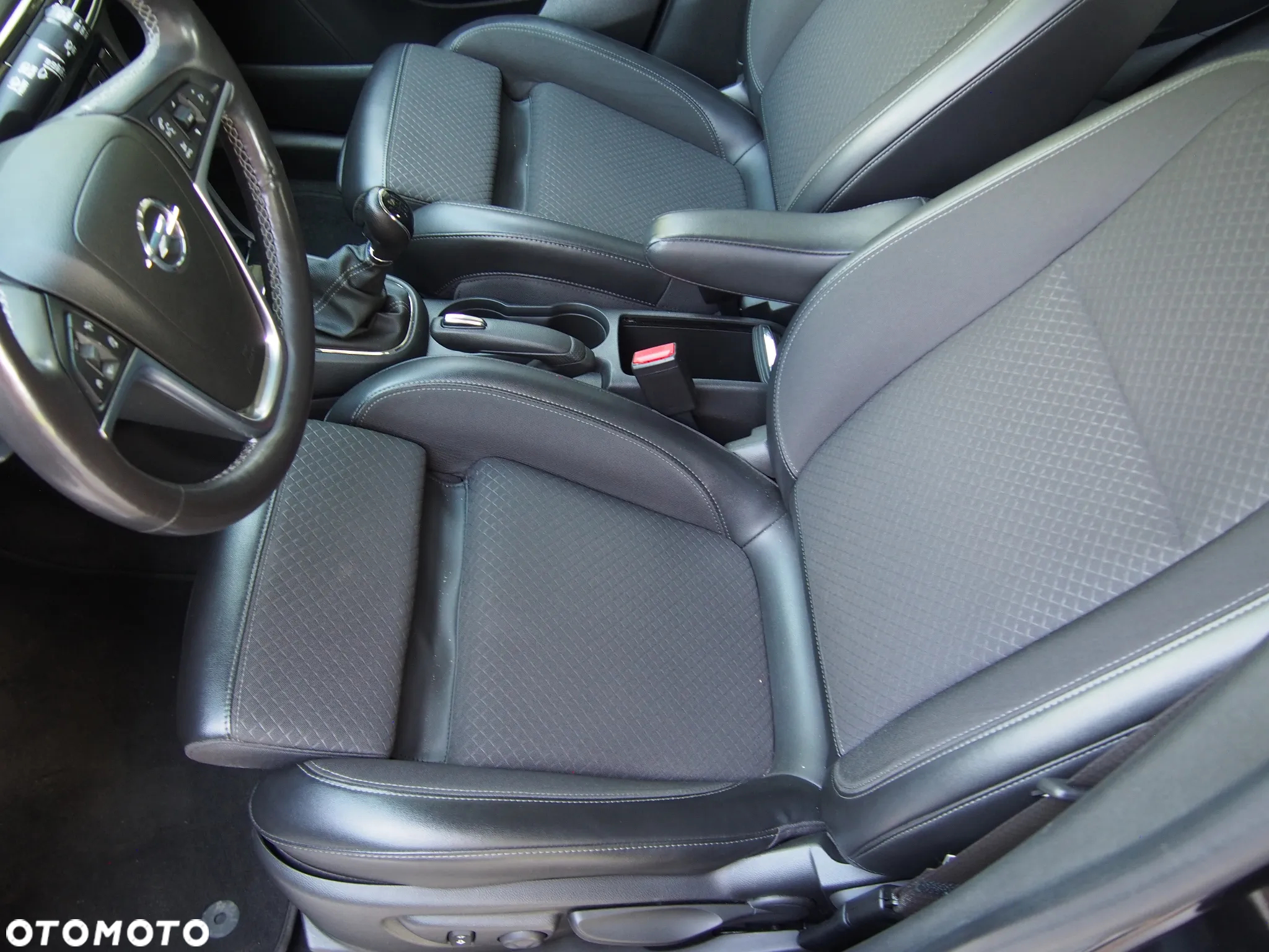 Opel Mokka X 1.6 CDTI Design Line S&S - 24