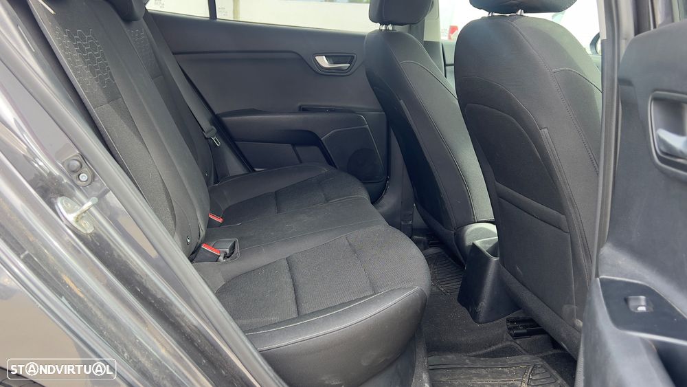 Kia Rio 1.2 CVVT Urban - 12