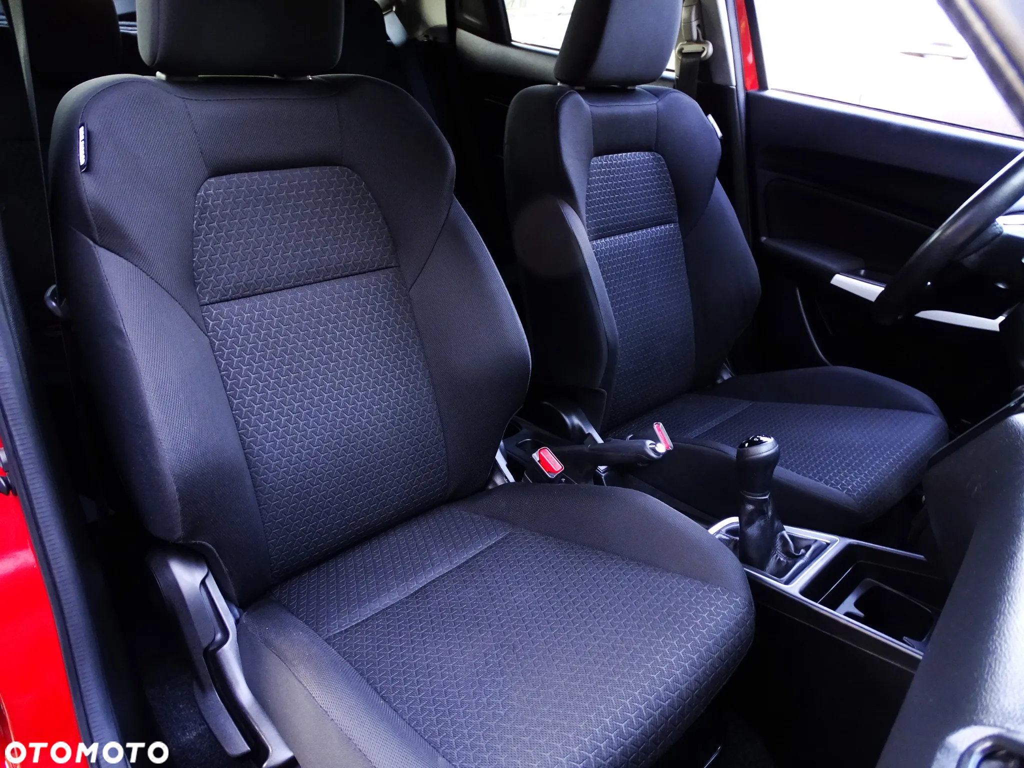 Suzuki Swift 1.2 Premium Plus - 19