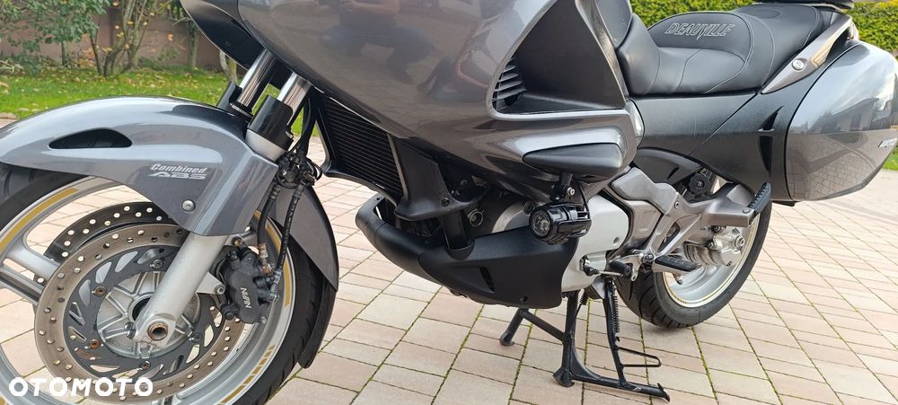 Honda Deauville - 39