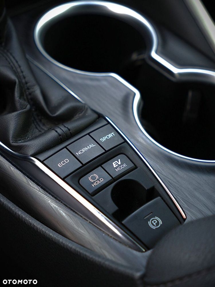 Toyota Camry 2.5 Hybrid Executive CVT - 16