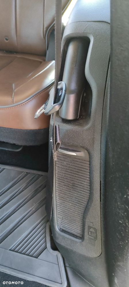 Chrysler Pacifica - 13