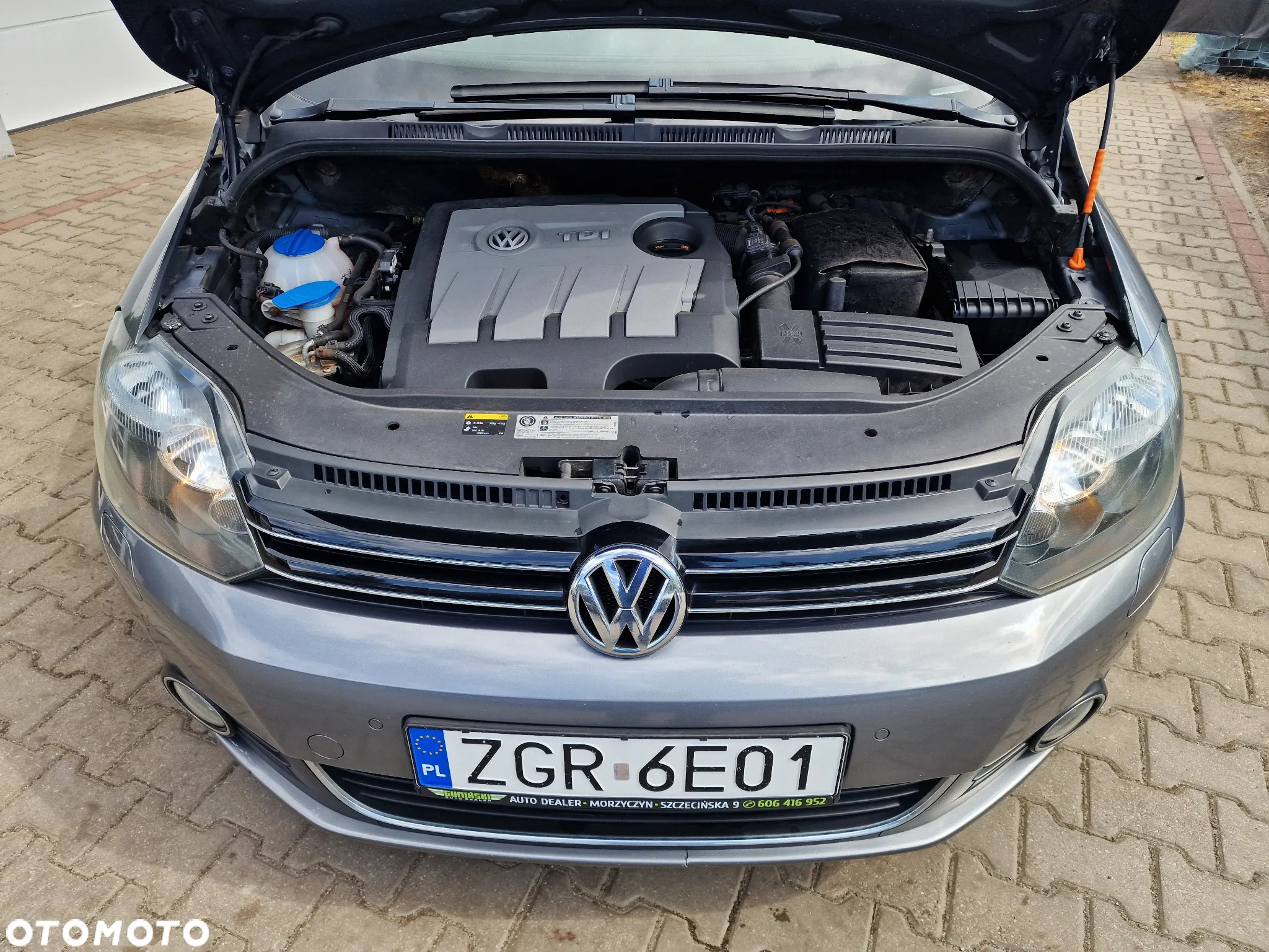 Volkswagen Golf Plus 1.6 TDI BlueMot Comfortline DSG - 14