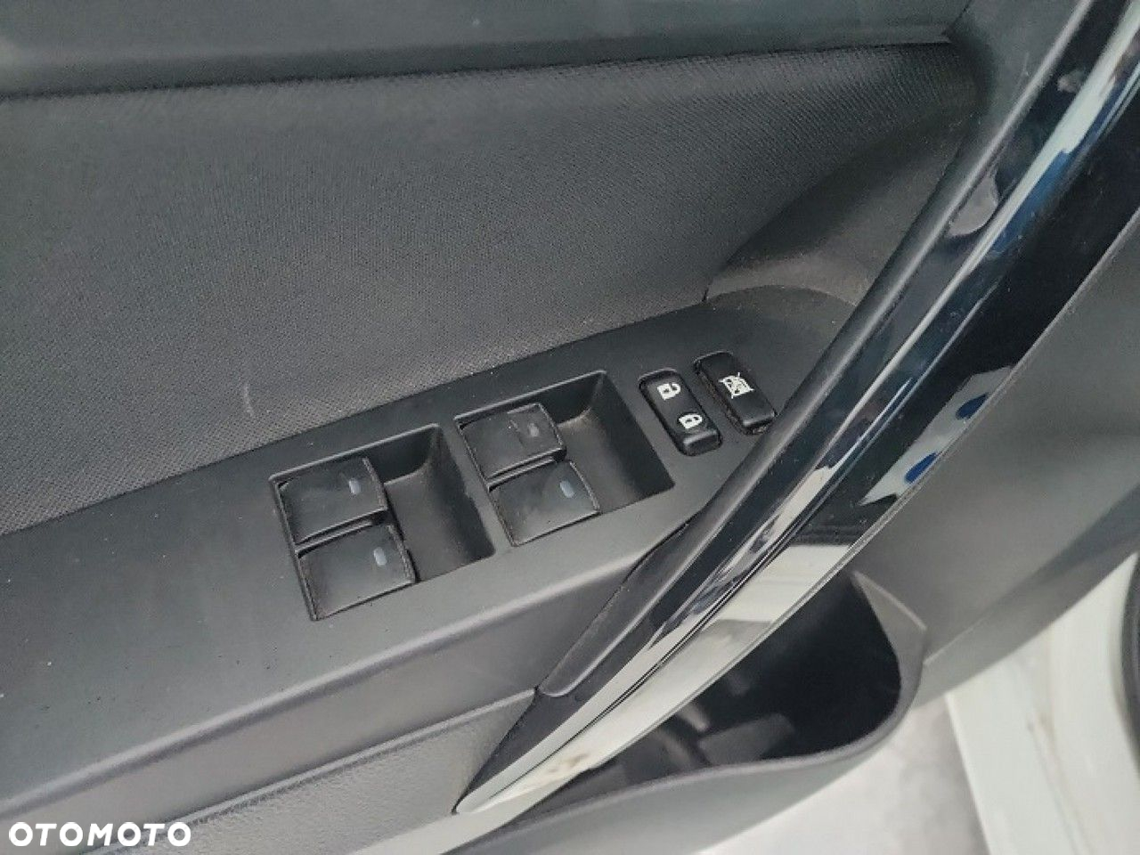 Toyota Auris - 17